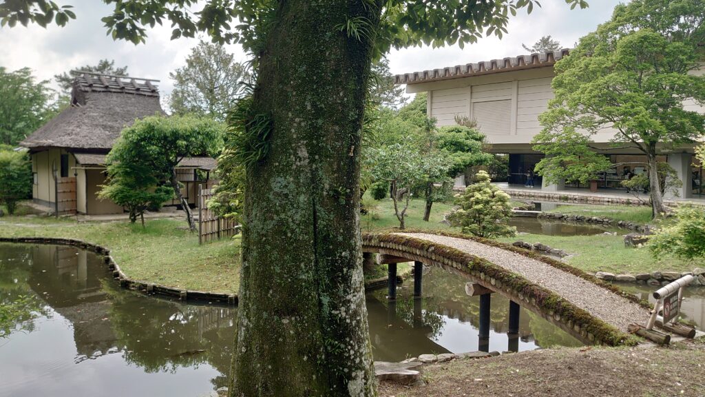 八窓庵